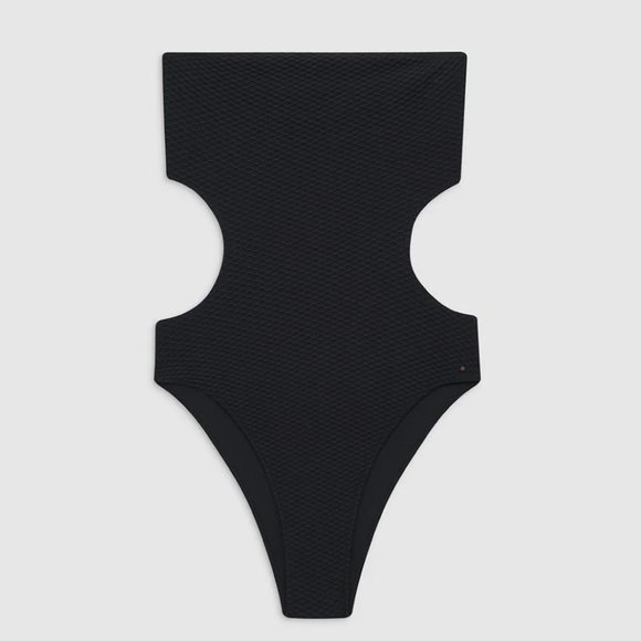 Zahra One Piece - Picture 1 of 3